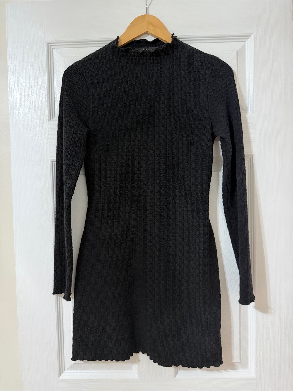 Lulu's Black Ribbed Long-Sleeve Mini Dress